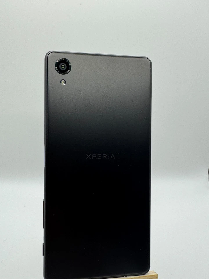 Sony Xperia X F5122-32GB -LTE/4g Unlocked - Image 2 of 4