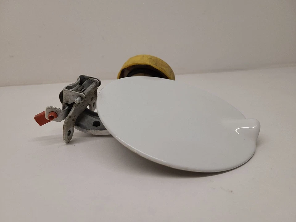 2008-2020 DODGE GRAND CARAVAN Fuel Filler Door White 5116393AB Foto 2 de 4