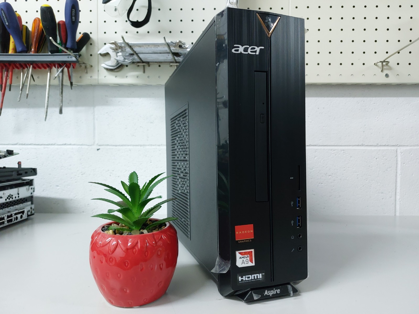 PC ACER AMD A9-9420 8GB RAM SSD 240GB Win11 WiFi Ufficio Veloce GRADO A