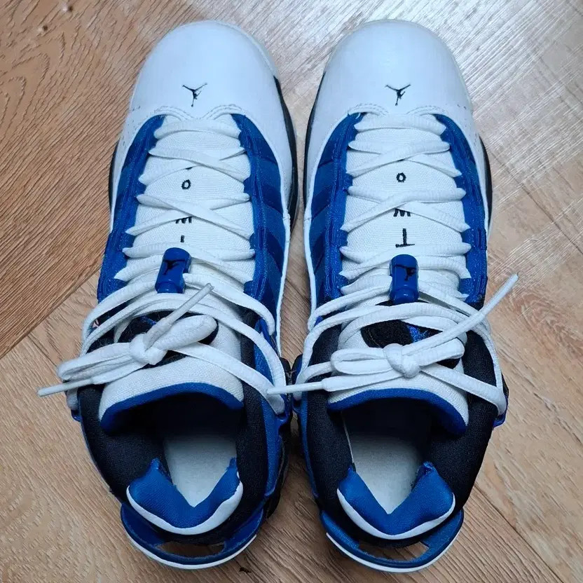 Nike Air Jordan 6 Lennox Sneakers - 240 Size, Lightly Used thumbnail 8