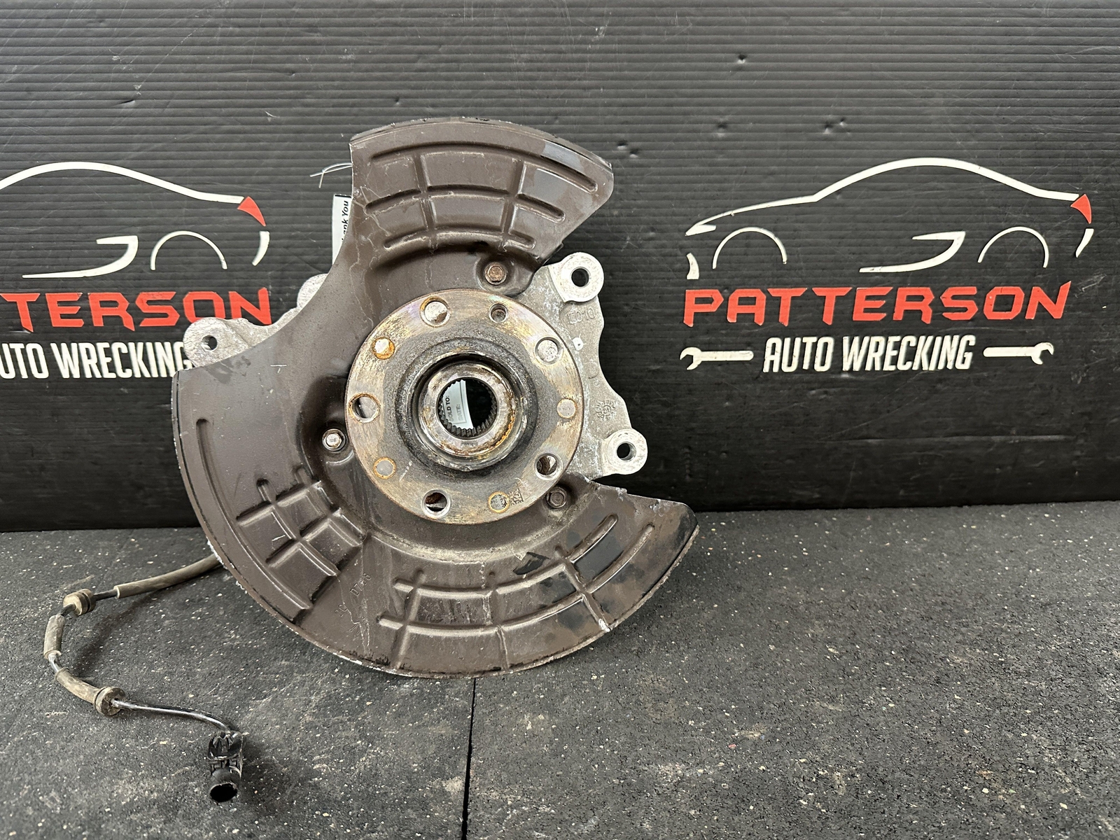 17-22 MASERATI QUATTROPORT REAR DRIVER LEFT LH SPINDLE KNUCKLE