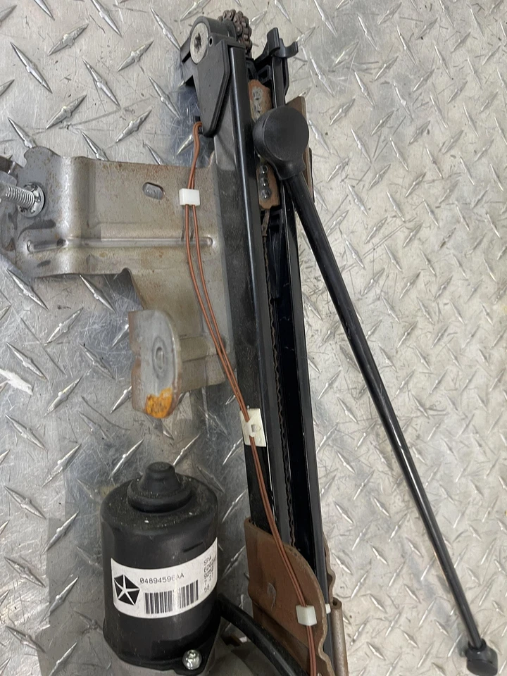 Chrysler Town Country 2010-2016 tapa de puerta levadiza motor elevador OEM Foto 3 de 4