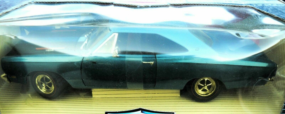 1/18 1969 Plymouth Road Runner, blue , in the box | eBay