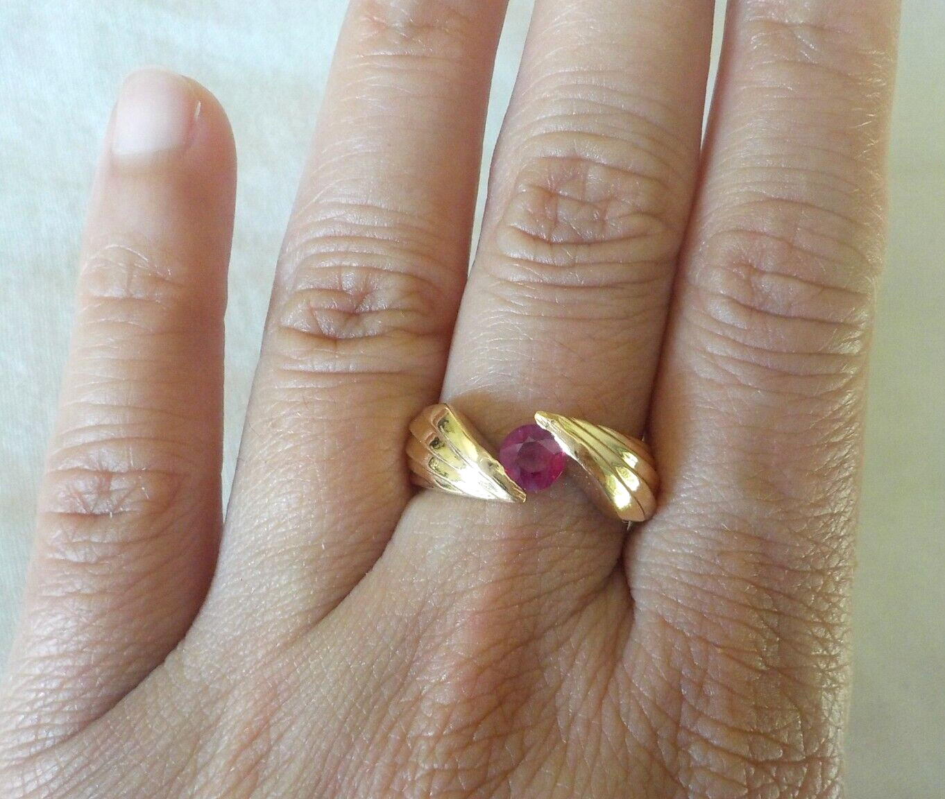 Solid 14k Yellow Gold Floating Natural Ruby Ring … - image 10