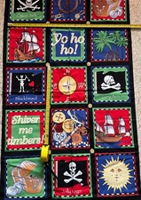 Panel de tela pirata piratas calavera huesos cruzados calaveras barco cofre del tesoro etc GT3