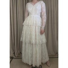 Vintage White Lace Wedding Gown Long Sleeve with Tiered Skirt