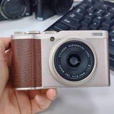 Fujifilm Fuji XF10 24.2 MP Compact Digital Camera Champagne Gold -90 New