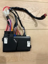 Firstech Compustar CM-DC3, a universal remote start brain module DC3