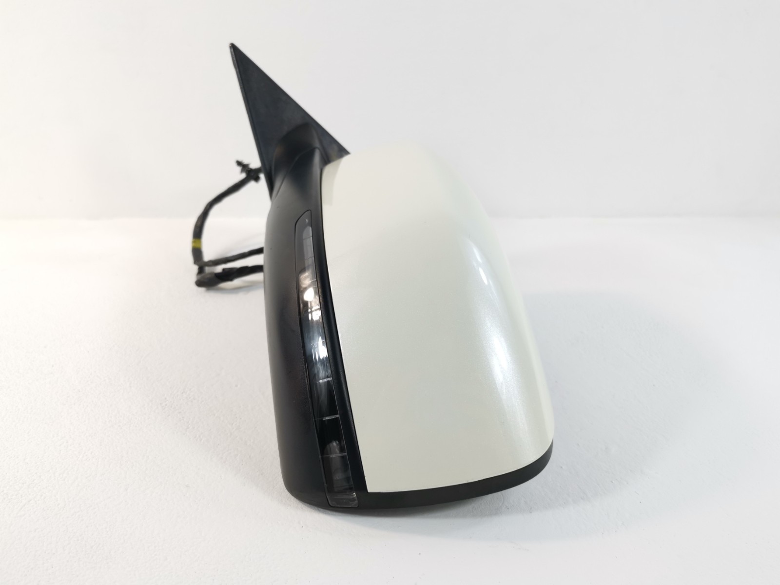 Maserati Ghibli RWD 3.0 2015 Left Side Door Rear View Mirror White Color OEM