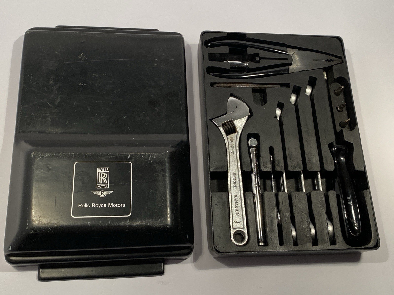 VINTAGE ROLLS ROYCE BENTLEY TOOL SET SPARE BULB KIT 1980’s Silver Spirit Shadow