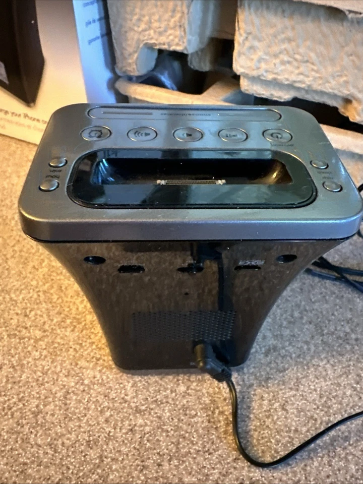 iHome Negro iP21 iPhone/iPod Carga Altavoz Base Reloj Despertador Usado en Excelente Condición Probado/Funciona Foto 4 de 4