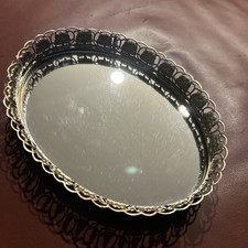 Vintage Small Oval Filigree Gold Tone Metal V...