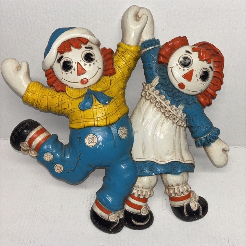 Vintage 1977 Dart Industries Raggedy Ann 3D Wall Plaque Decor Plastic 14.75”