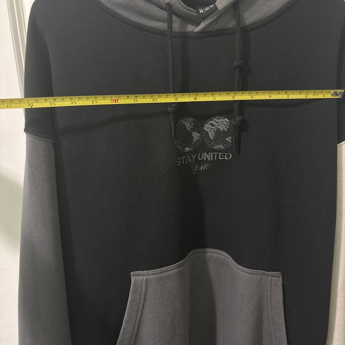 Pull And Bear Zip Up Hoodie View 4
