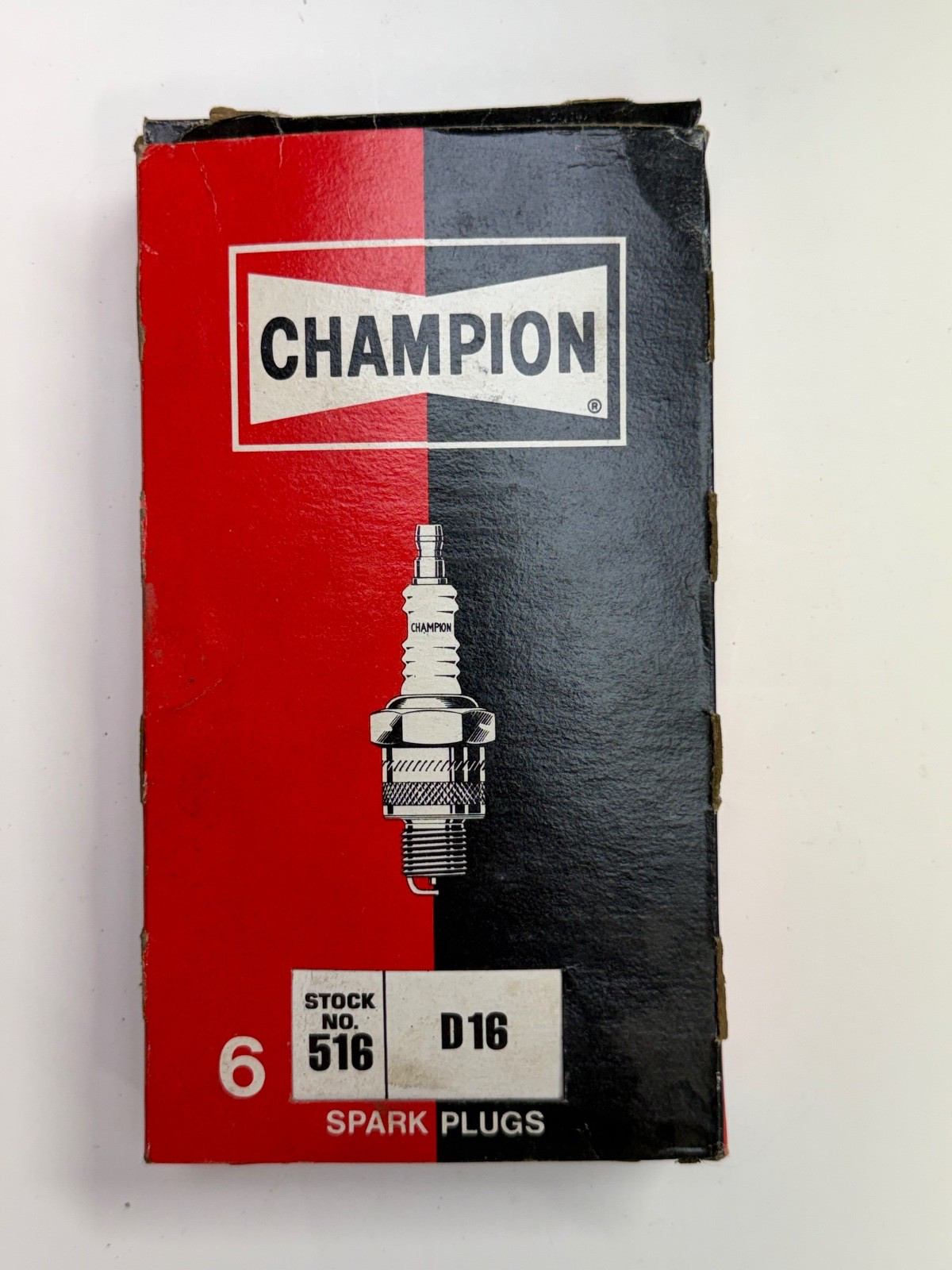 Champion Spark Plugs D16 - #516 - Set of 6 - New from Old Stock