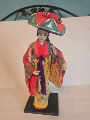 Japanese Okinawa Ryukyu Dance Doll   Bingata Kimono & Hanagasa Hat   17.5 