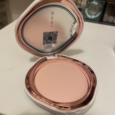 Florasis Flawless Jade Breathable Pressed Powder in Shade 06 Peach