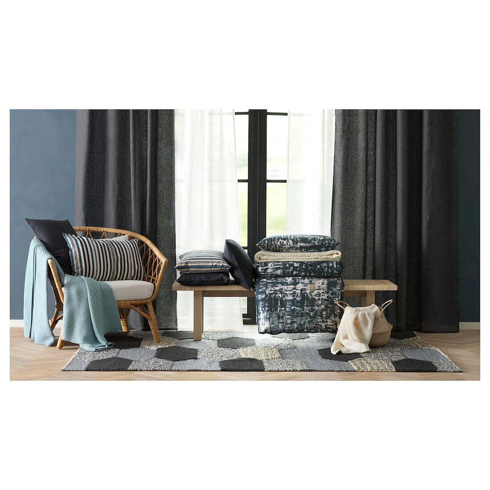 Alfombra de lana moderna geométrica tejida a mano Foto 4 de 4