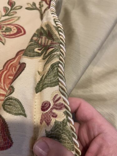 2 Belk Biltmore For Your Home King Size Pillow Shams Corded Zip Floral FESTIVAL - Picture 3 of 6