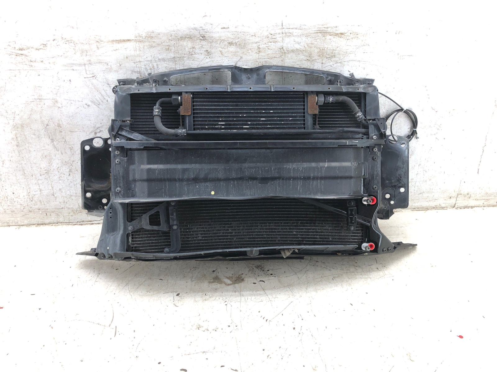 2006-2012 BENTLEY CONTINENTAL FLYING SPUR 6.0L RADIATOR COOLING FAN SUPPORT SET