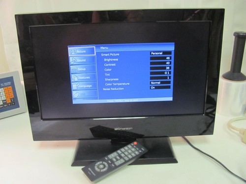 Emerson LC190EM2 19 Inch LCD TV HDMI PC 