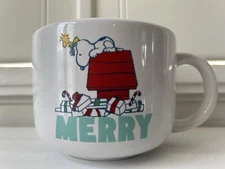 Peanuts Snoopy “Merry” Christmas Mug 2002 Large