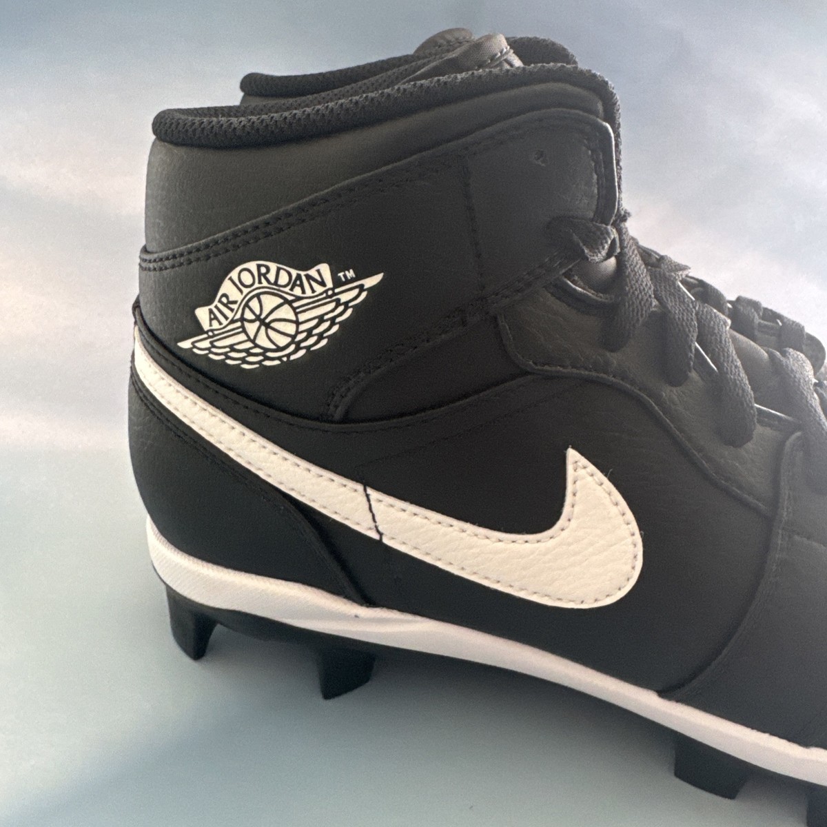 Air Jordan 1 Retro MCS Black White Baseball Cleats AV5354 