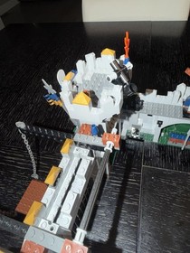 LEGO Castle: King's Castle Siege (7094) 100% Complete (Built For Display)
