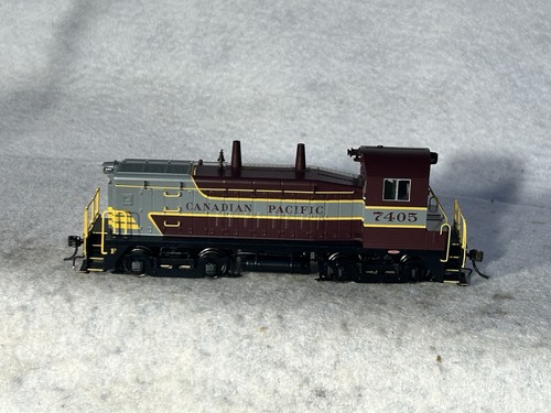 Bonito motor conmutador Rapido Canadian Pacific RR SW-9 #7405 DCC listo HO | Zustand: New