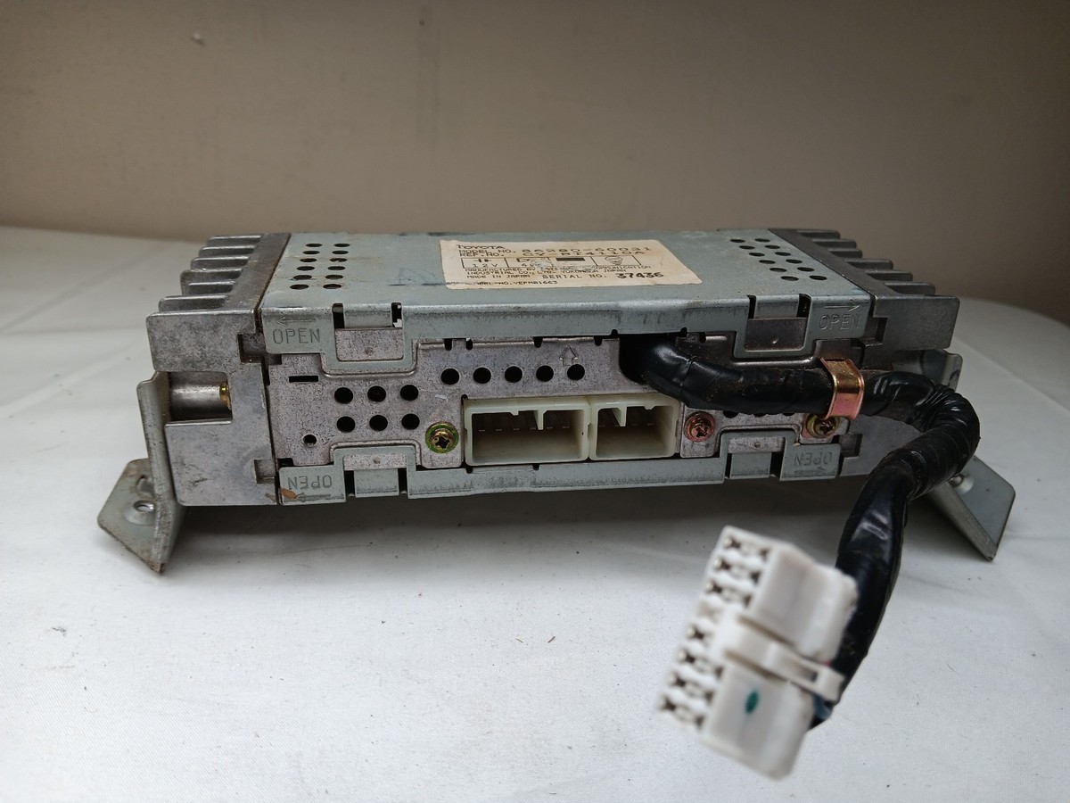ランヤード Toyota Land Cruiser Fzj80 Stereo Radio Amp Amplifier 86280