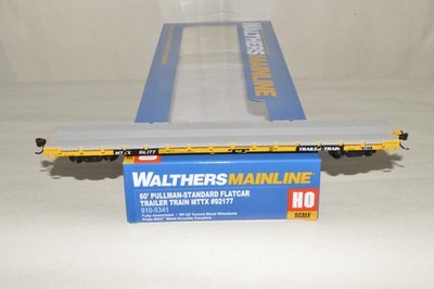 HO scale Walthers TTX Trailer Train 60' flat car MTTX 92177