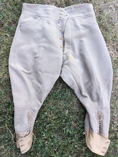 Ancien pantalon culotte beige 20 ème BCA chasseurs alpin ww2 ?