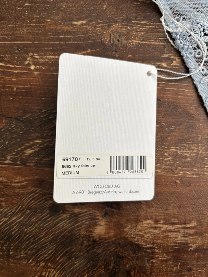 Wolford 69170 8662 Sky Faience Lace Thong Panty Medium NWT - Image 2 of 4