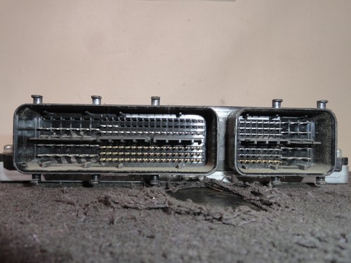 2006 Toyota RAV4 4WD 2.4L ECM 89661-42C30 *UNTESTED* - Picture 6 of 7