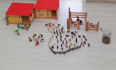 Bauernhof Stall Scheune Garage Puppenhaus Schrägdach über 60 Tiere Zaun Holz Tor