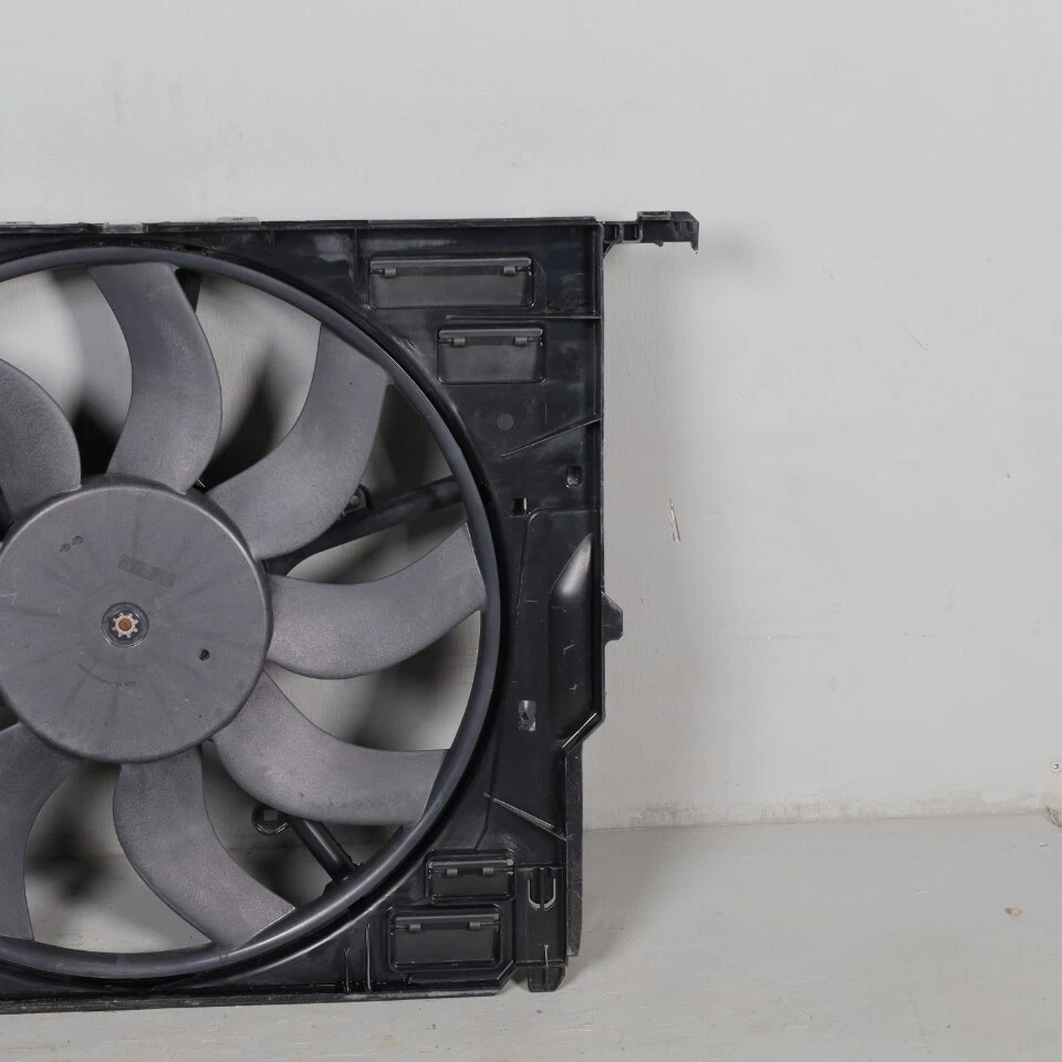 2011-2016 BMW 535i 640i 740i Radiator Cooling Fan 17427647652 OEM Used - Изображение 3 из 4