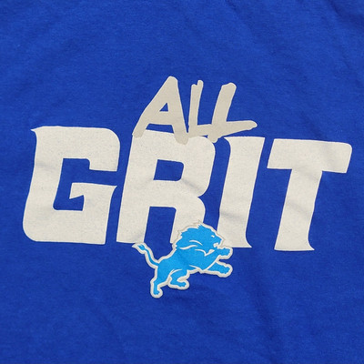 D's TEES NICE! ''ALL GRIT'' DETROIT LIONS T-Shirt Size: MED DETROIT THRIFT 313