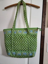 Vera Bradley Apple Green Daisy Little Betty Shoulder Bag Tote & Pouch