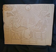 Egyptian Pharoah Akhenaten & Queen Nefretiti Chalkware Plaque 