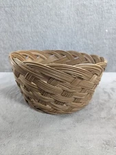 Vintage American Primitive Wicker Brown Basket 7” Diameter 4" Tall