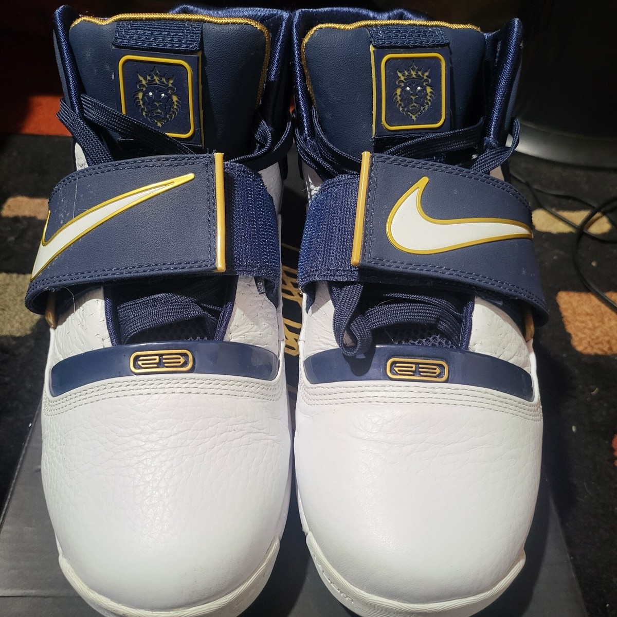 スニーカー Nike LeBron Zoom Soldier 1 Think 16 (25 Straight) Nike Lebron Zoom Soldier 1 (25 Straight) First Impressions