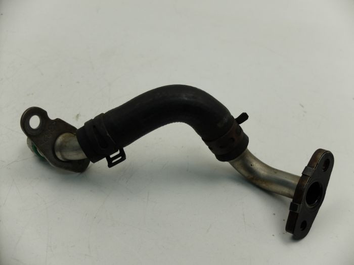 Tuyau durite turbo Renault Scenic III pour réparer le voyant injection à contrôler