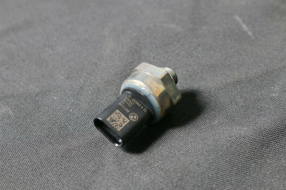 8647488 Oil Pressure New BMW 2er F22 X1 F48 3er F30 5er F10 F11 7er G11 X5 E70 - Image 2 of 4