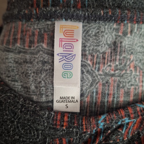 Set Of 2 LuLaRoe Classic T Shirt Floral Multicolor Geometric Drop Tail Sz Small - Picture 3 of 3