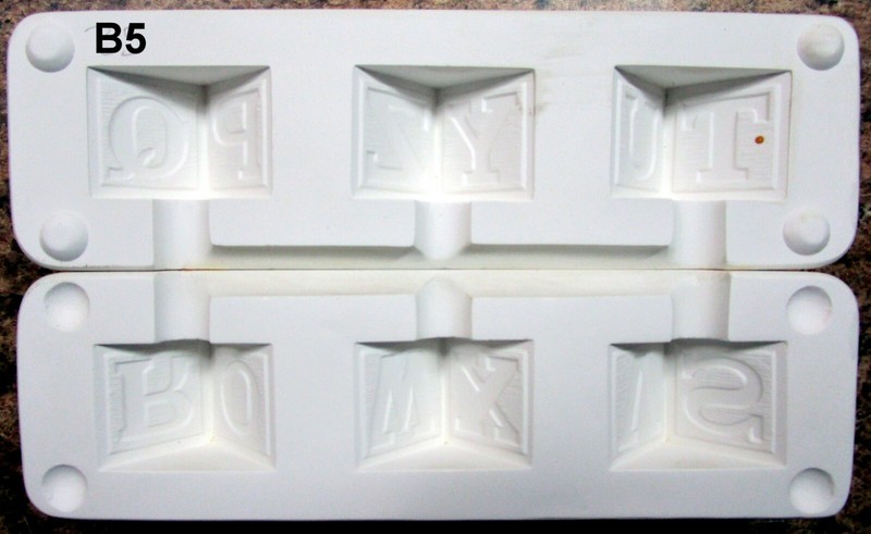 Vintage 1977 Scioto #S-32 Three Small Baby Blocks O to Z Ceramic Mold (B5)