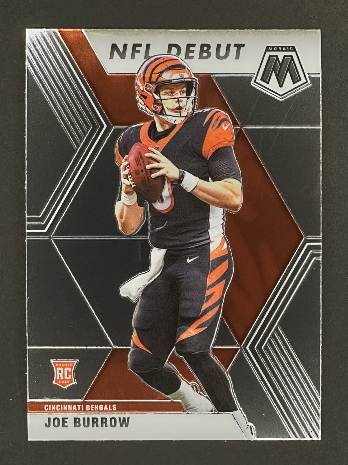 Joe Burrow 2020 Panini Mosaic #261 NFL Debut (RC) - Cincinnati Bengals