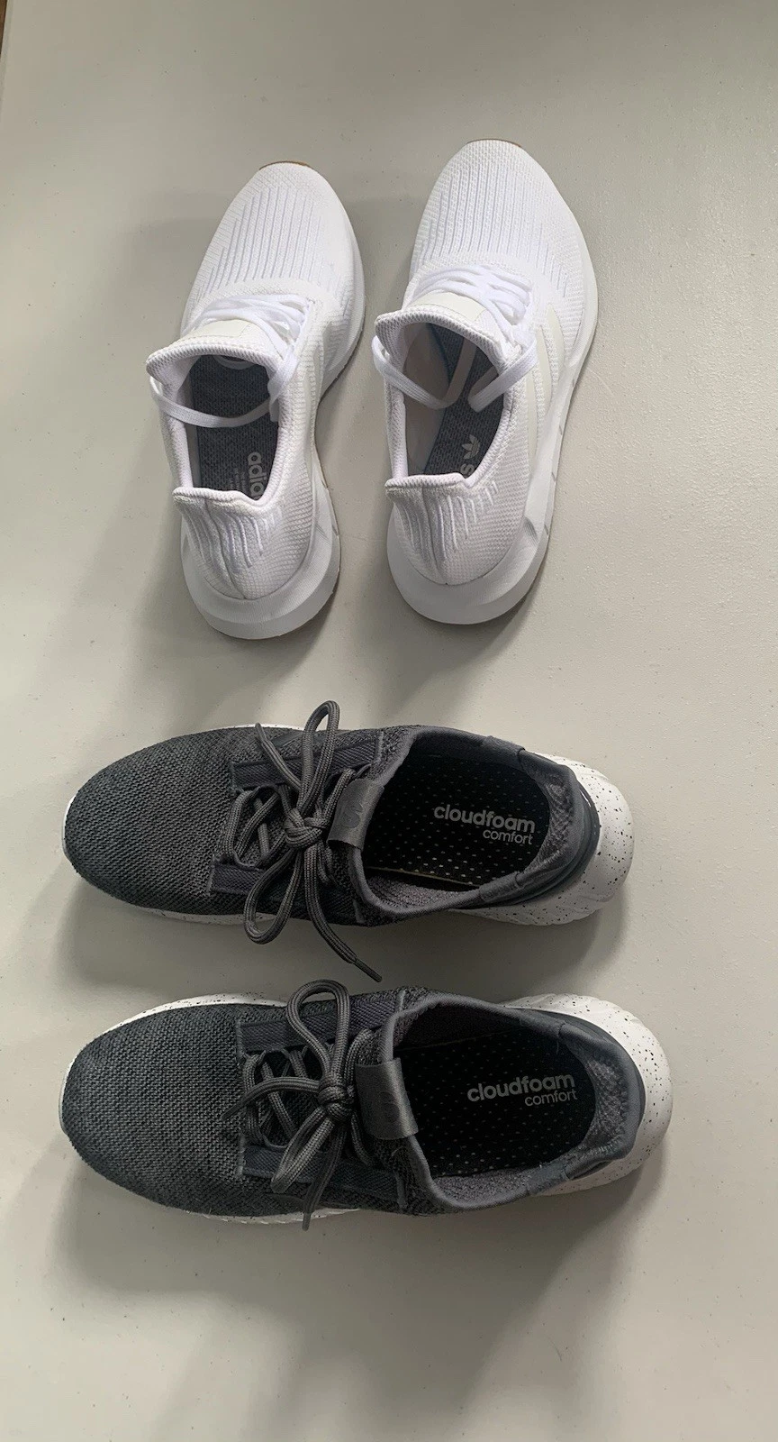 Pacchetto sneakers uomo Adidas US 10.5 bianco (eccellente) e grigio (graffi minori)