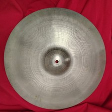 ZILDJIAN 18 INCH VINTAGE CRASH CYMBAL VERY GOOD COND.