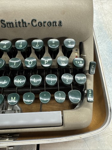1950's SMITH CORONA SILENT SUPER Portable Manual Typewriter w/Carry Case Read - Picture 3 of 23