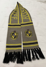 Universal Studios Wizarding World Of Harry Potter hufflepuff Yellow Knit Scarf